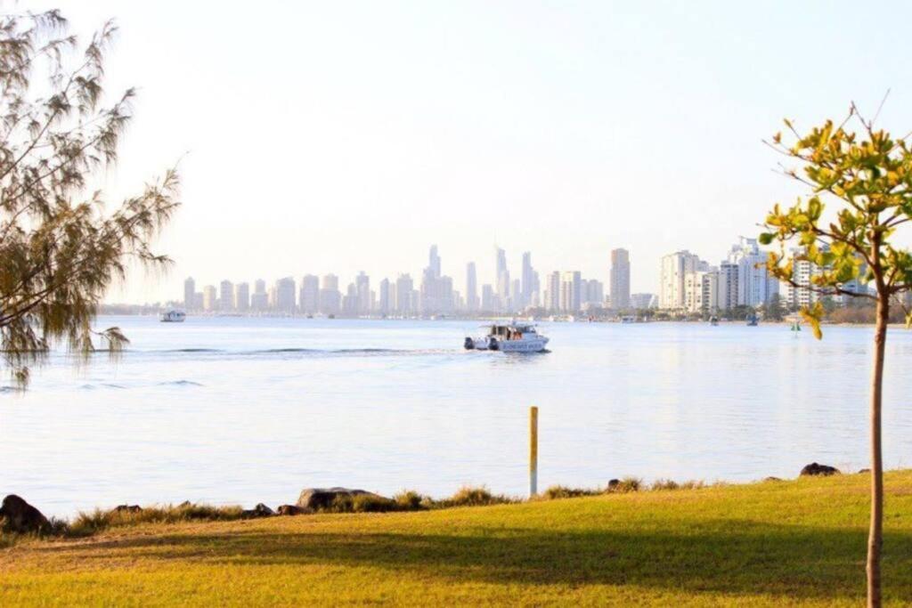 Broadwater Canal Frontage-Runaway Bay-Boat Ramp Gold Coast Kültér fotó